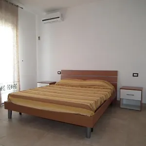 Fausthome , Assemini Italia
