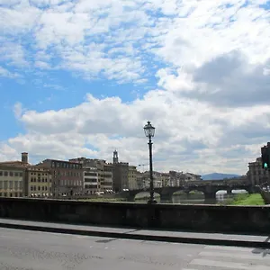 Renovated Central Appartement